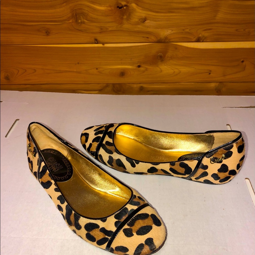 Coach flats